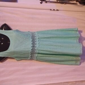 Xhilaration lime green lace dress Lg